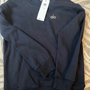 ALO Yoga Men's Black Crewneck Sweater